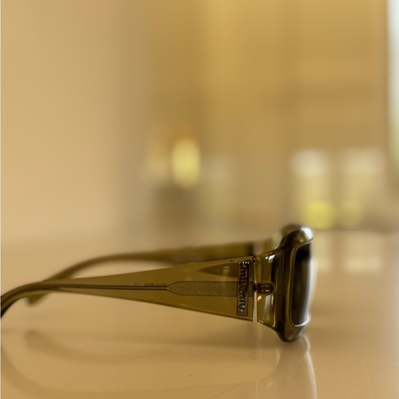 Miu Miu Black Glasses Modern Streamlined Design - Picture 4 of 11